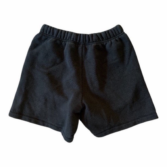 Essentials Fear of God Black Sweatshort - Picture 2 of 2